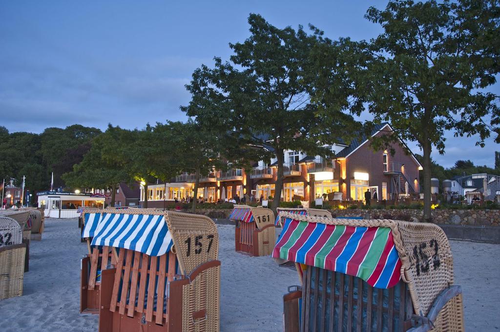 Strandhotel Seeblick, Ostseebad Хайкендорф Экстерьер фото