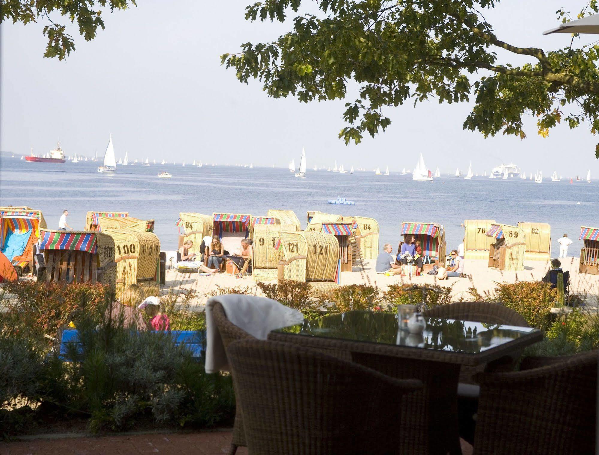 Strandhotel Seeblick, Ostseebad Хайкендорф Экстерьер фото